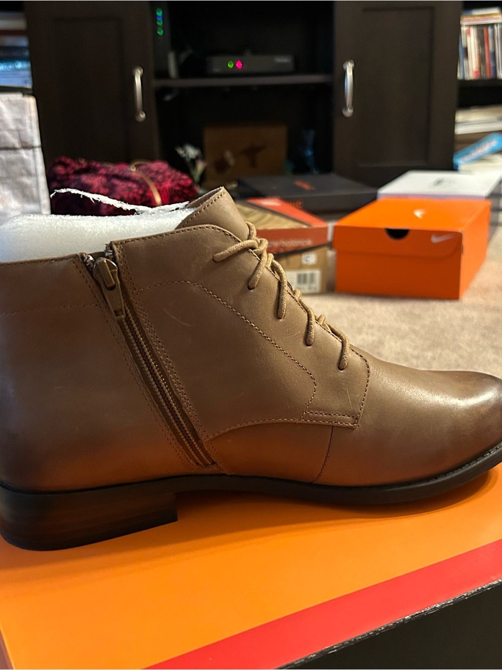 Vionic Country Mira Ankle Boots in Tan